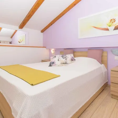 In - Ferienhaus *